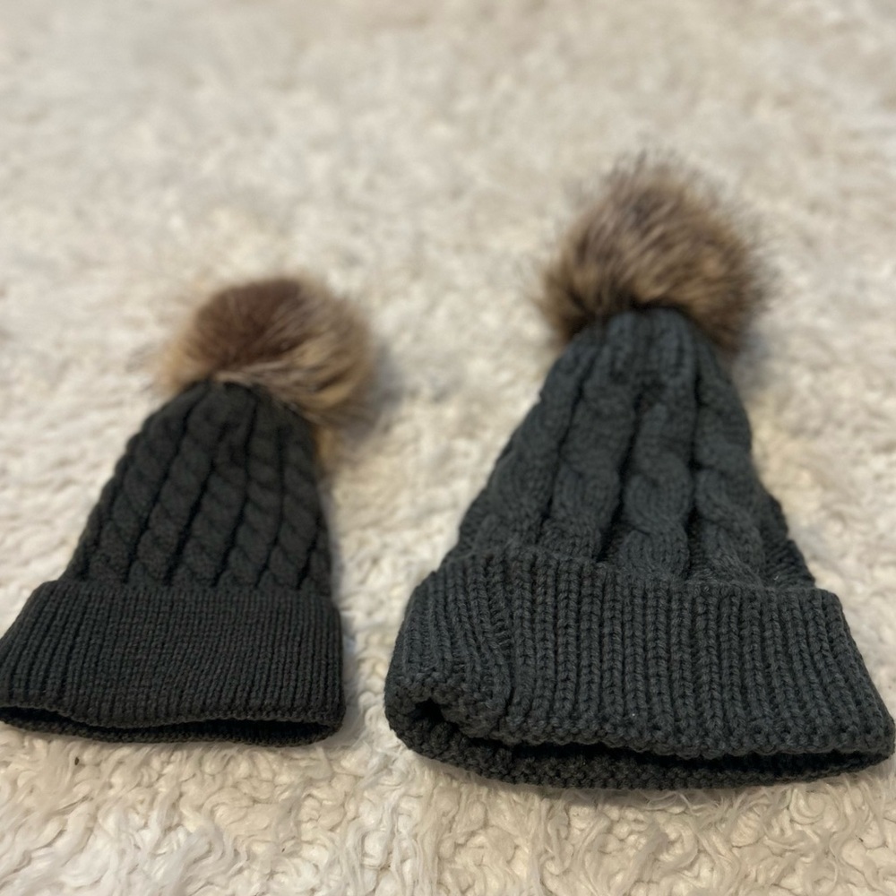 C.C Charcoal Lattice Crossover Stitch Pattern Bea… - image 2